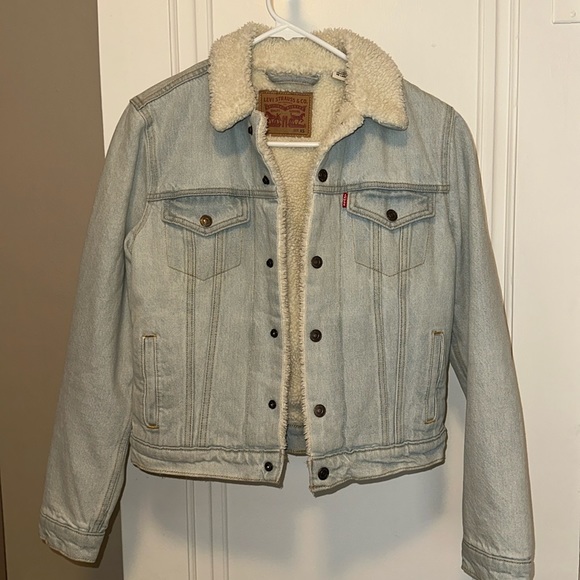 Levi’s Sherpa Trucker Jacket - Picture 1 of 3